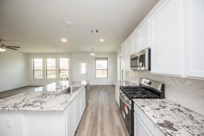 Building Photo - 32402 Clouser Crawdad Ct