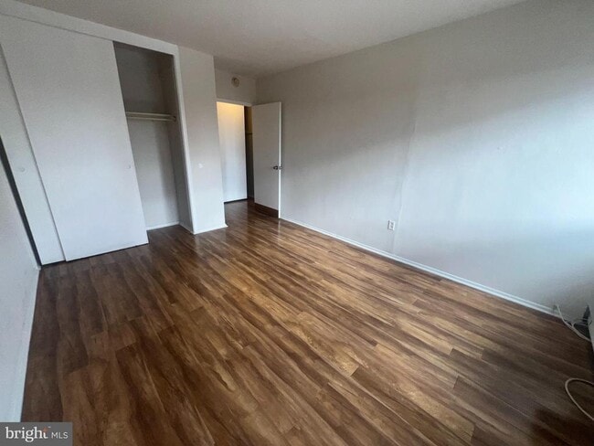 Building Photo - 2101 Chestnut St