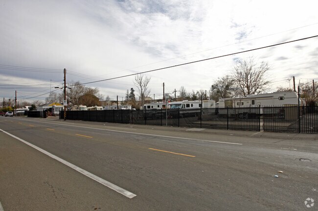 Building Photo - Riviera Mobile Home Park