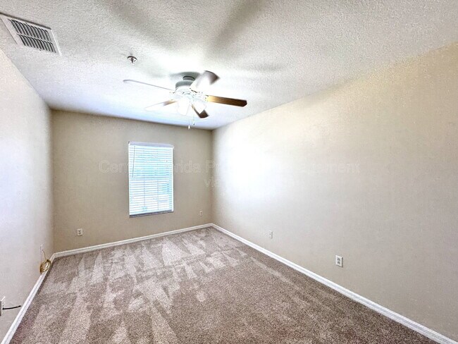 Building Photo - 10036 Moorshire Cir