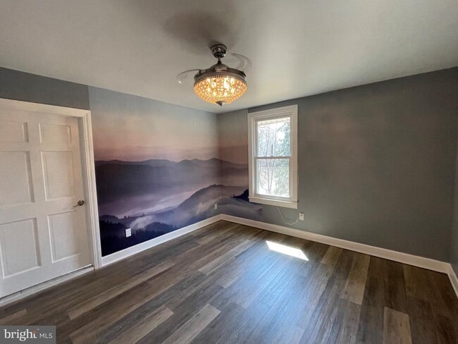 Building Photo - 12399 Shue Ct