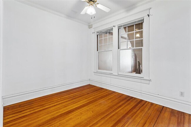 Building Photo - 806 Winbern St