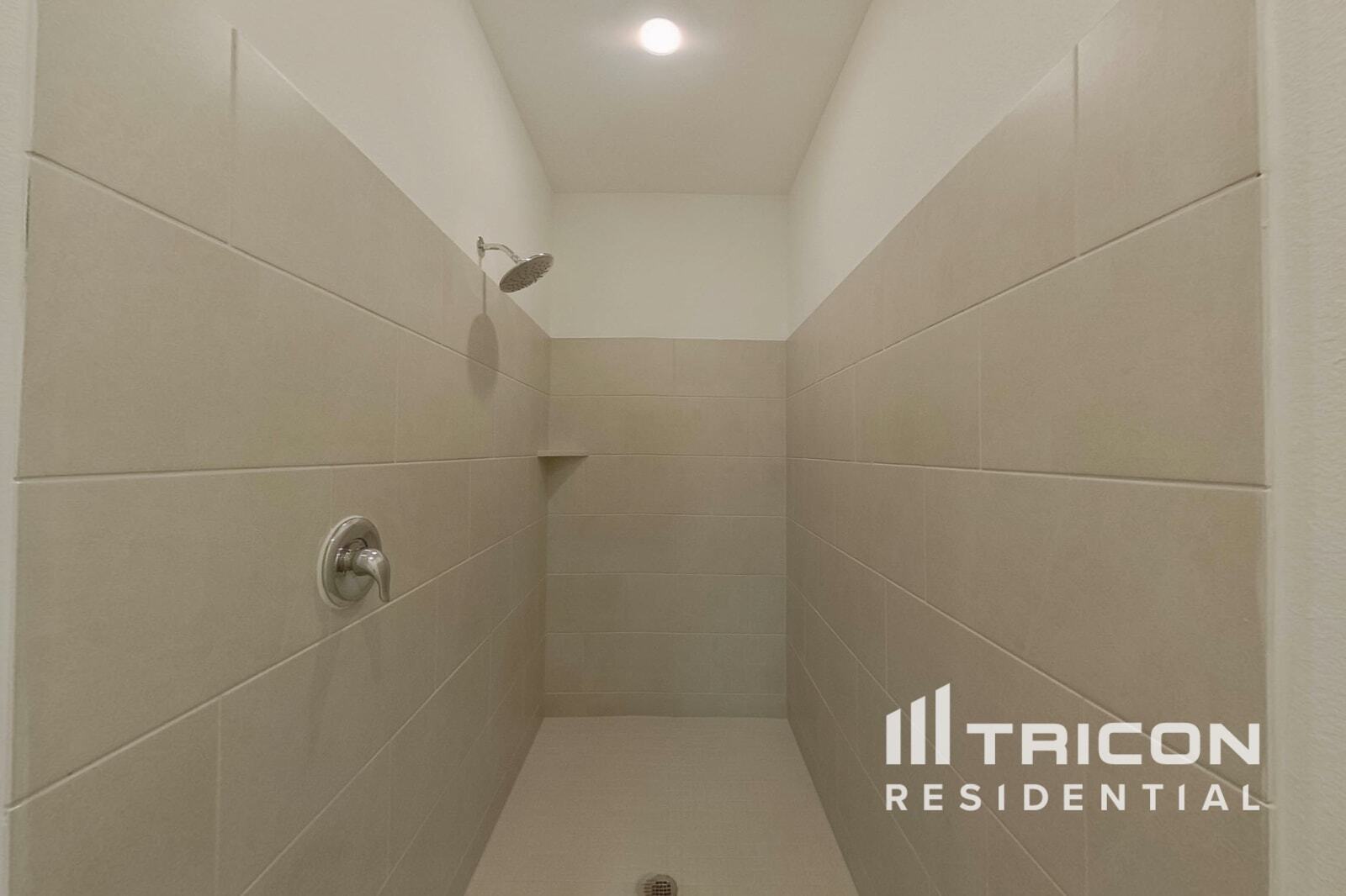 Building Photo - 1305 Francesca Dr