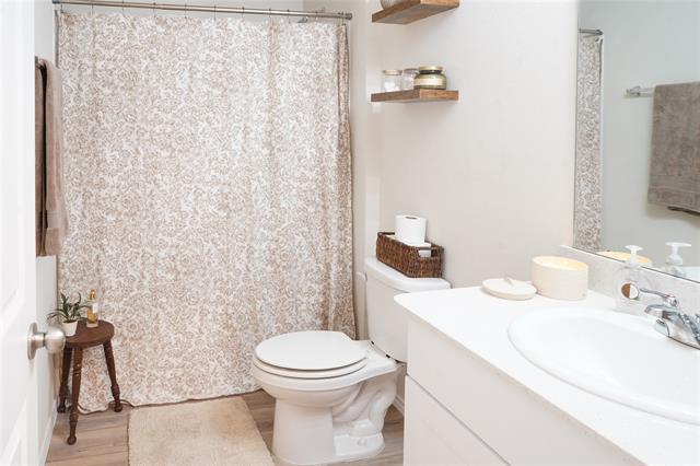 Building Photo - 4604 Benham Dr