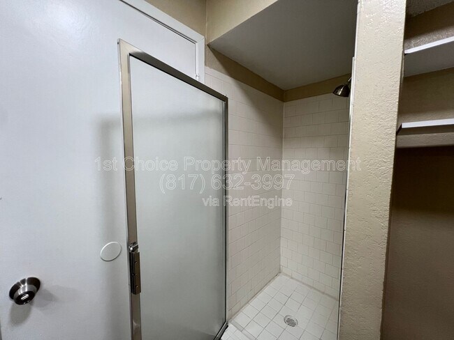 Building Photo - 7041 Crosstimbers Ln