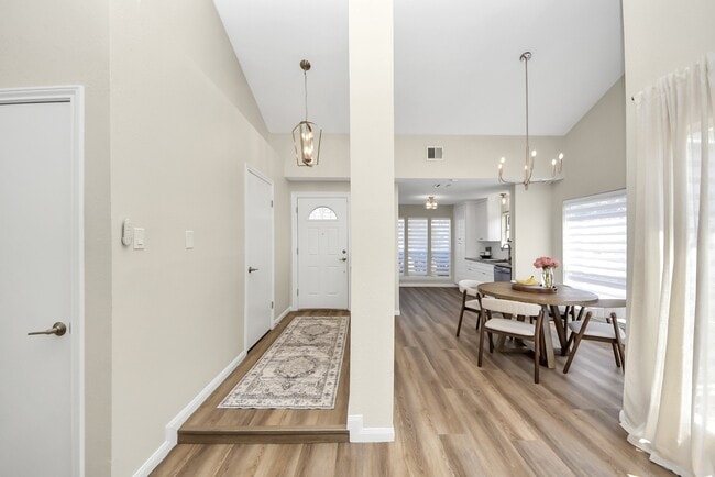Building Photo - 18019 Autumn Hills Dr