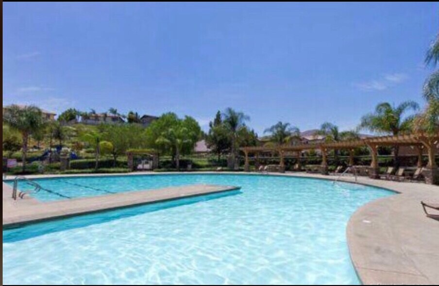 Building Photo - 10968 Elkwood Cir