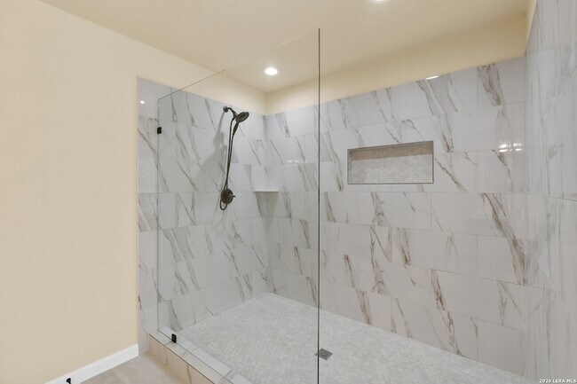 Building Photo - 10802 Winter Creek