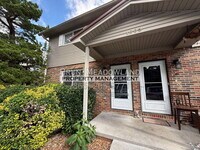 Building Photo - 1805 Meadowland Ln
