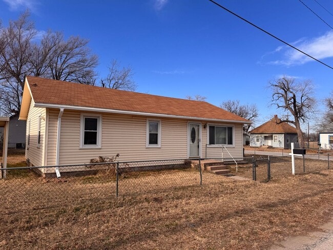 Building Photo - 3 bed, 1 bath