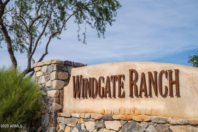 Building Photo - 9818 E Edgestone Dr