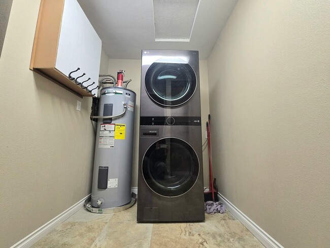 Building Photo - Lovely 2 Bedroom Home in Arlington - Pet Friendly!