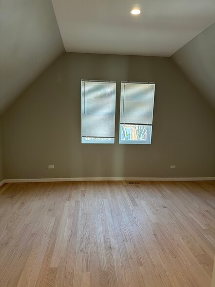 Building Photo - 3404 N Lavergne Ave