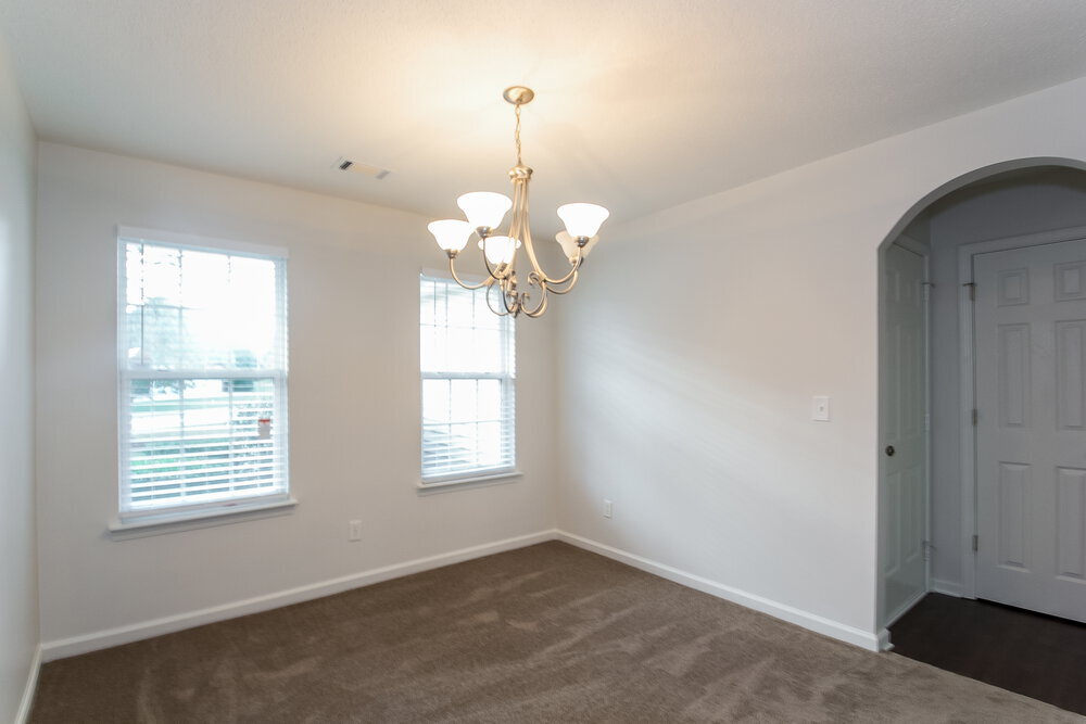 Building Photo - 448 Camella Cir