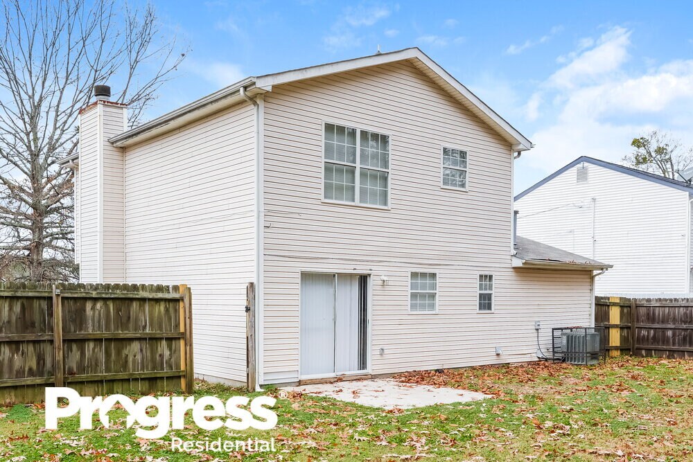 Building Photo - 2855 Robinson Wood Dr