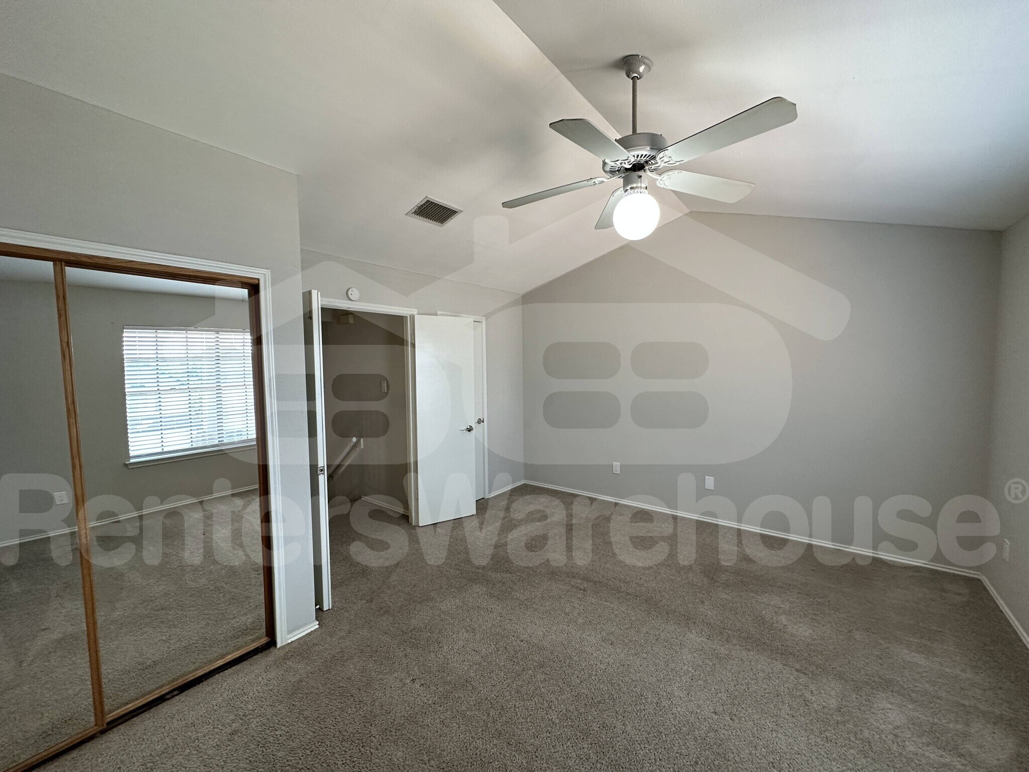 Building Photo - 11921 Sky W Dr