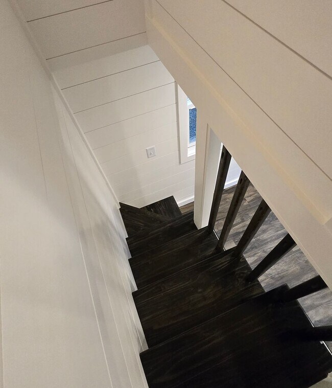 Building Photo - Charming 1920 Updated Vintage Home with AD...