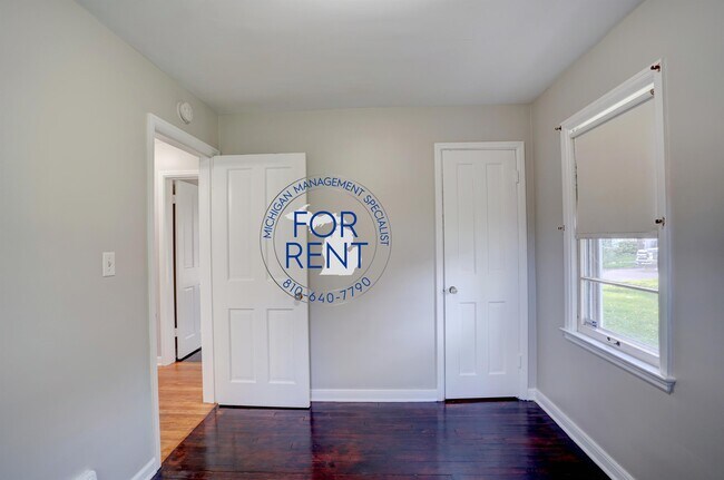 Building Photo - 708 Fremont St