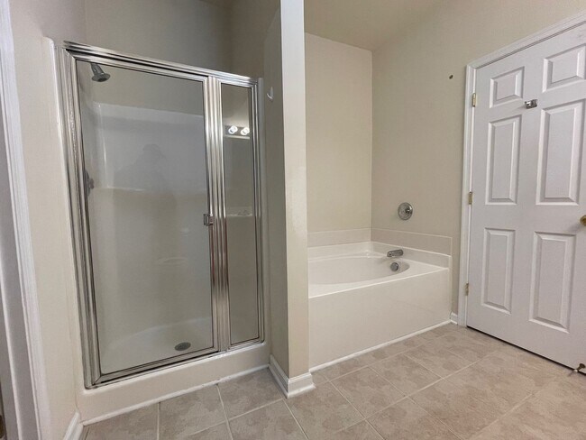 Building Photo - 4257 Falcon Creek Dr