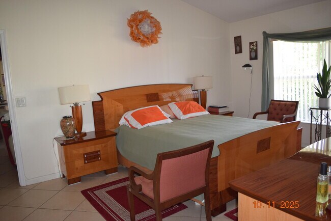 Building Photo - 1657 SW Duclair Ave