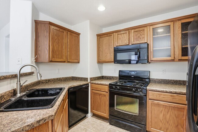 Building Photo - 3 bedroom home in queen creek, ready to go!-1 MONTH FREE WITH A 13 MONTH LEASE!