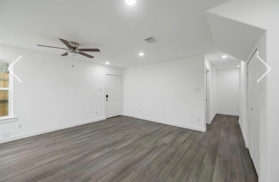 Building Photo - 7813 Laura Koppe Rd