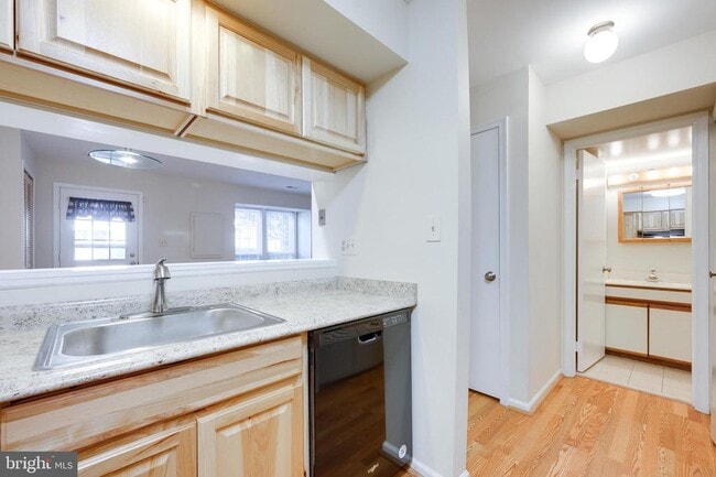 Building Photo - 5981 Havener House Way