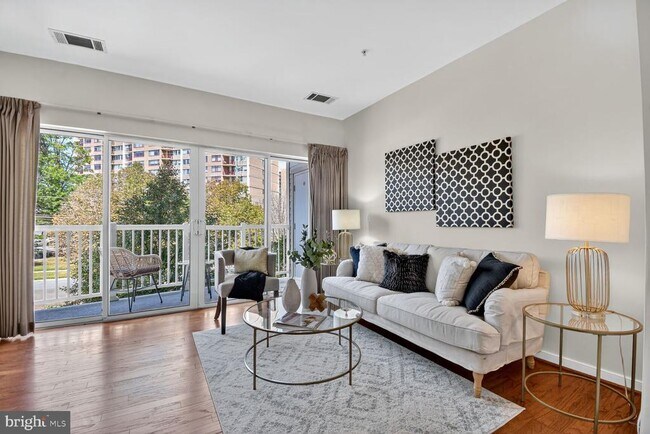 Building Photo - 8045 Newell St