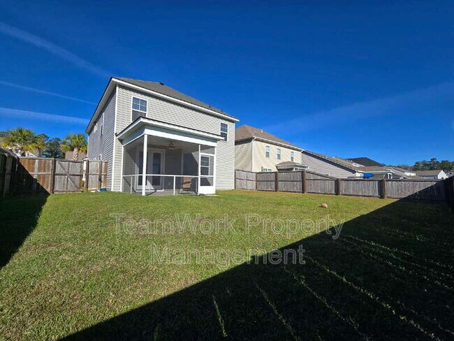 Building Photo - 454 Zenith Blvd