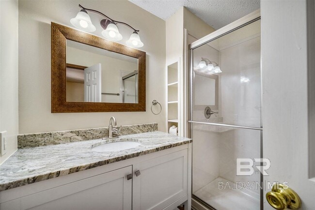 Building Photo - 500 Pomelo St