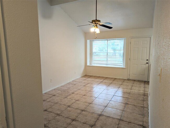 Building Photo - 5150 Prairie Ridge Rd