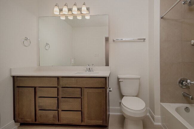 Building Photo - 27646 Mesabe Dr