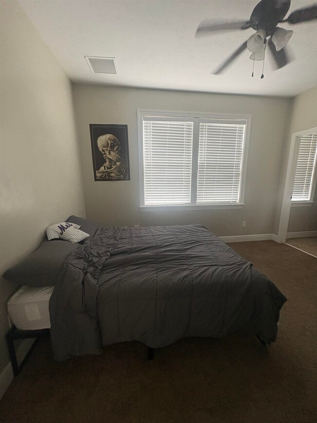 Building Photo - 256 Soho Ct