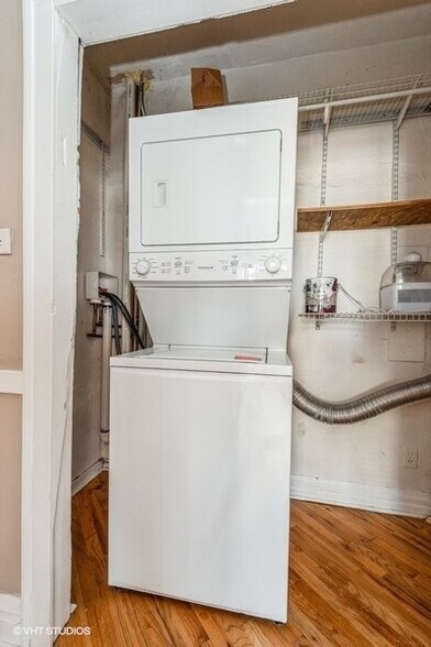 Building Photo - 2444 N Campbell Ave