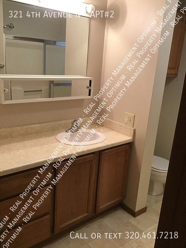 Building Photo - 321 4th Ave N