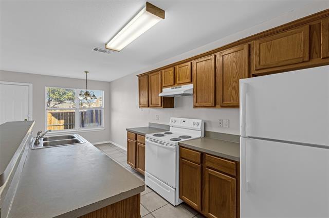 Building Photo - 4532 Alamosa St