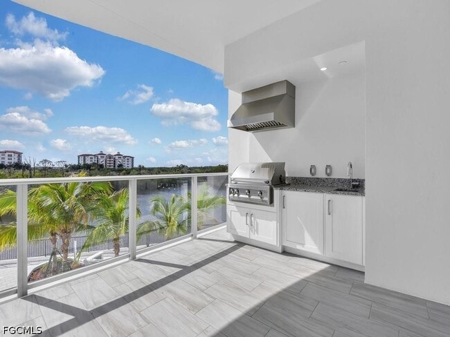 Building Photo - 4810 Pelican Colony Blvd