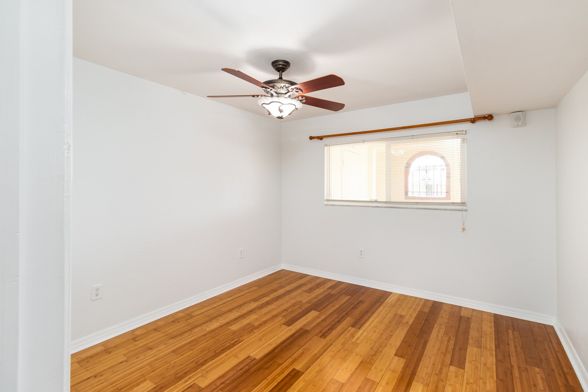 Guest Bedroom - 4550 Overlook Dr NE