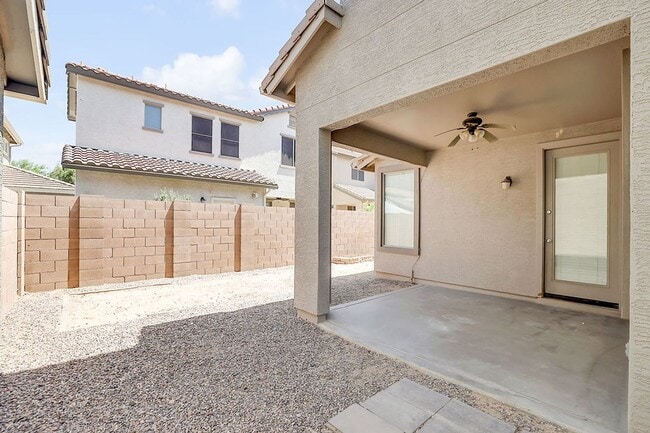 Building Photo - Great Queen Creek Location!