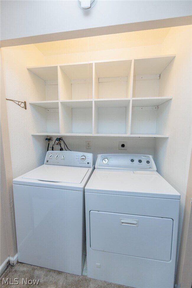 Building Photo - 3265 Mayfield Rd