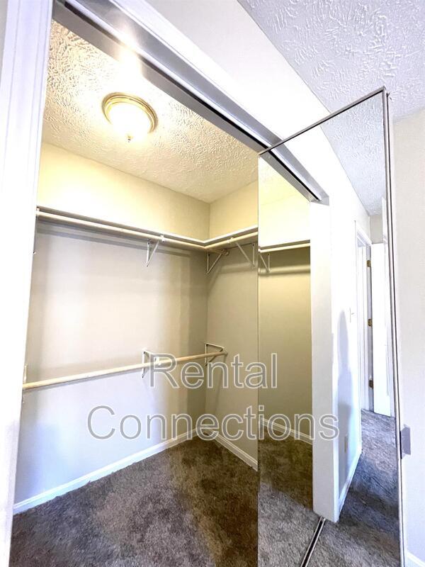 Building Photo - 703 Joseph Ln