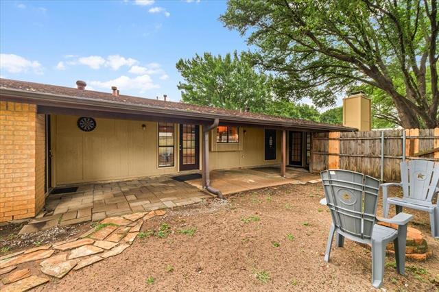 Building Photo - 6901 Red Fox Trail