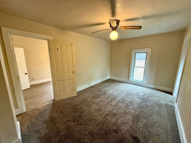 Building Photo - 516 Callon St