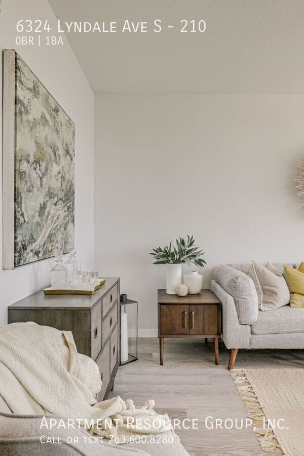 Building Photo - 6324 Lyndale Ave S