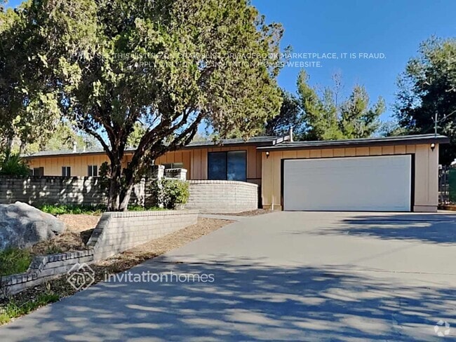 Building Photo - 2243 Avenida Del Diablo