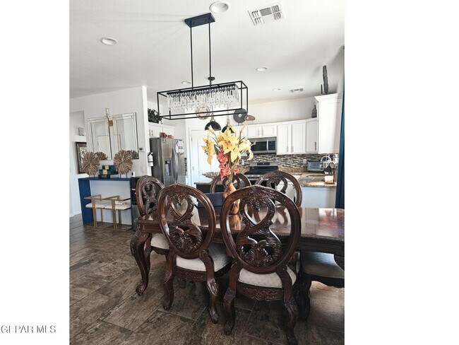 Building Photo - 14446 Jasmin Maribel Dr
