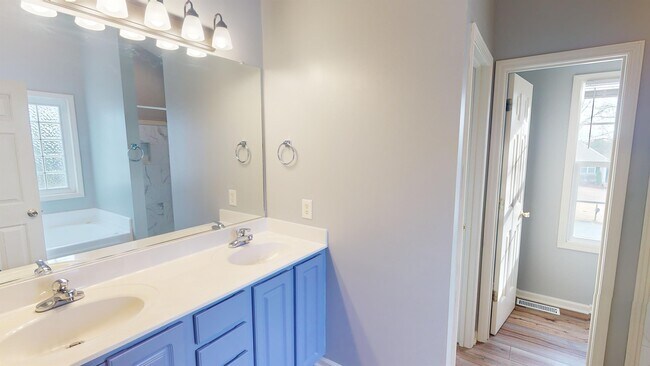 Building Photo - 1636 Harper Spring Dr