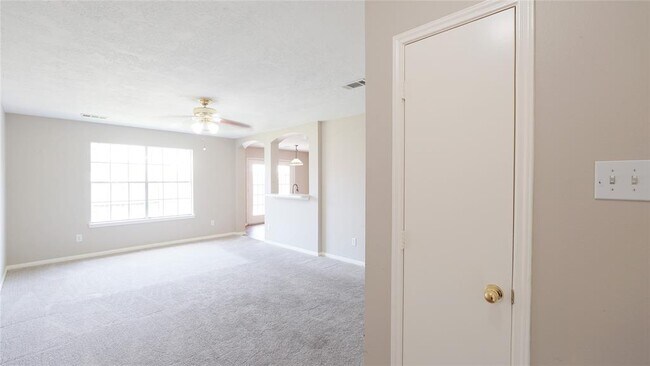 Building Photo - 2603 Desert Sage Dr