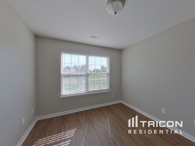 Building Photo - 2141 Deer Valley Dr