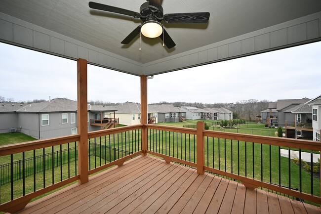 Building Photo - 7465 NW Douglas Ct